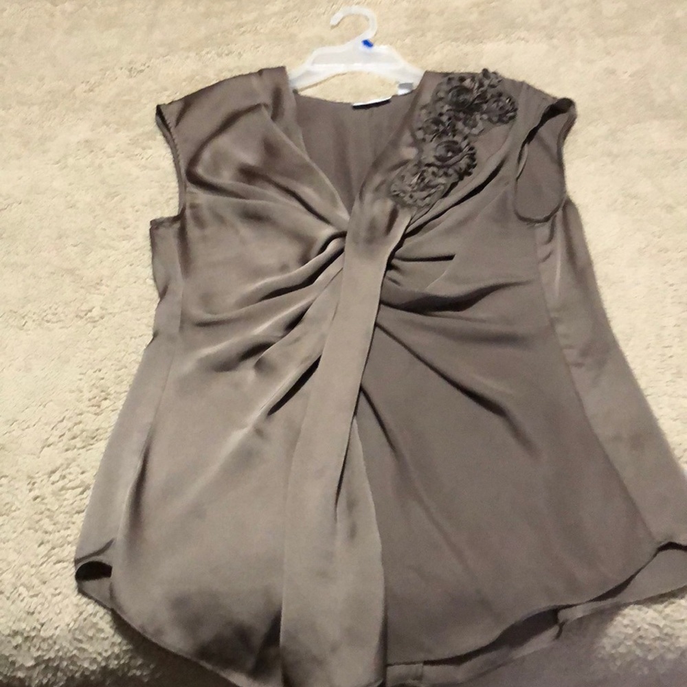 Women’s dressy top